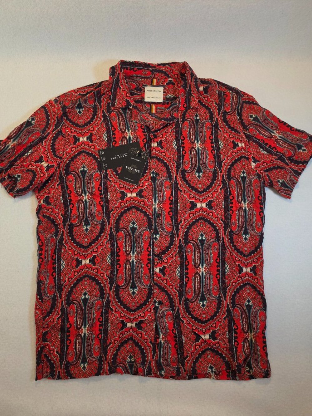 NWT Denim & Flower Mens Red Paisley Short Sleeve Button Down Shirt Size L (FLAW)